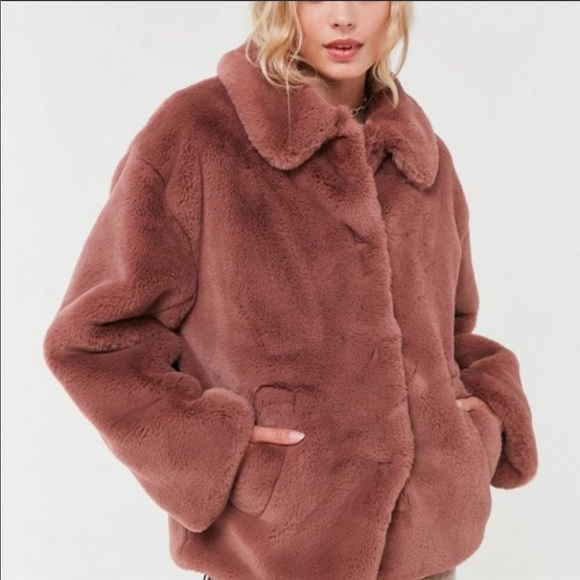 Urban Outfitters Jackets & Blazers - Urban Outfitters Oversized Fur Coat